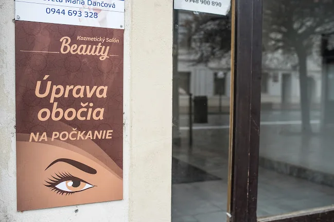 Tabuľa Úprava obočia pri Salóne Beauty