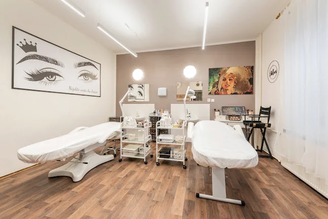 Svetlá miestnosť kozmetického salónu Beauty v Prešove
